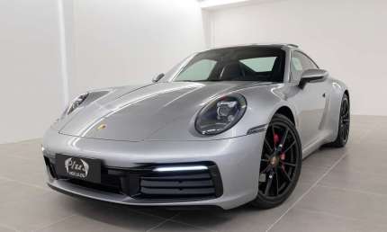Porsche 911 3.0 carrera coupe  - prata - 2019/2020