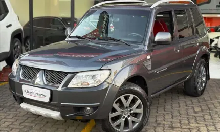 Mitsubishi pajero tr4 2.0 4x2 16v 140cv flex 4p automático