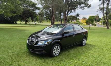 Prisma 1.4  lt 2016 impecável