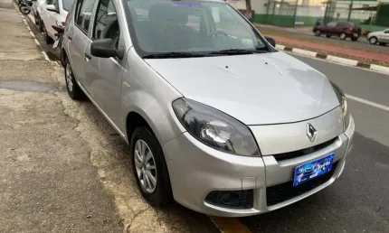 Renault sandero 2012 1.0 authentique 16v flex 4p manual