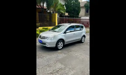 Nissan livina grand sl 1.8 16v flex fuel aut.
