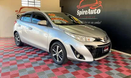 Toyota yaris hb xs 15 at 2019