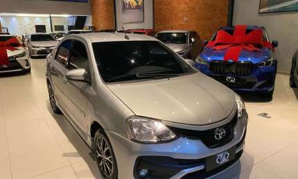 Toyota etios 2018 1.5 platinum sedan 16v flex 4p automático