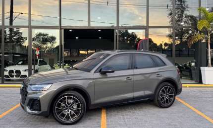 Audi q5 s-line black 2.0 tfsi quat. s-tronic