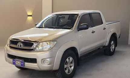 Toyota hilux cd4x2 sr 2010