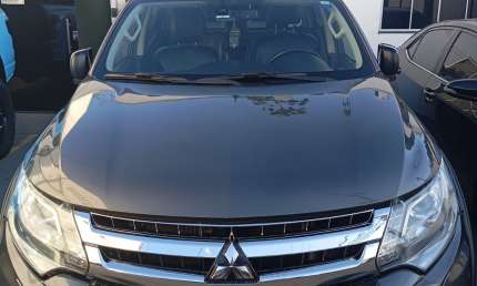 L200 triton conservada