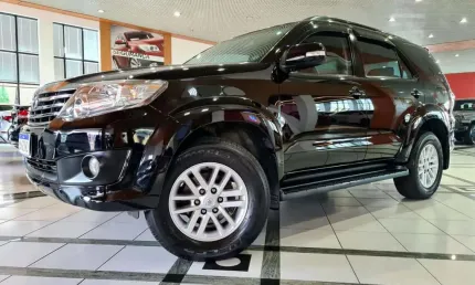 Toyota hilux sw4 4x2sr 2015