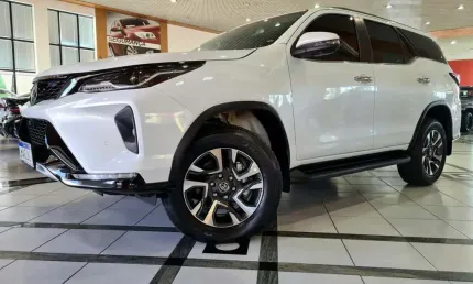 Toyota hilux swsrxa4rd 2025