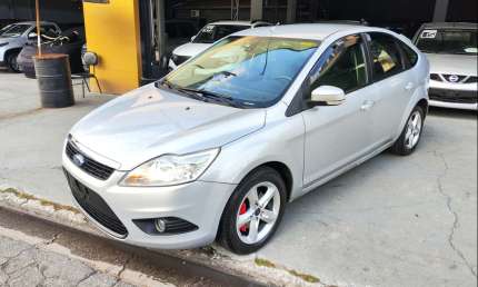 Ford focus hatch flex automático