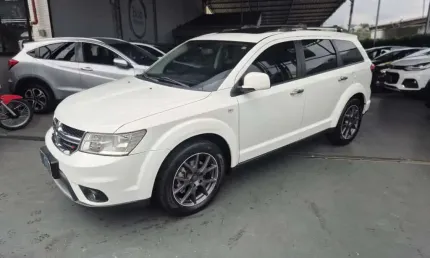 Journey rt 3.6 v6 automática 7 lugares 2015