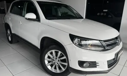 Vw tiguan 2.0 tsi 2013 branca com teto solar!!!