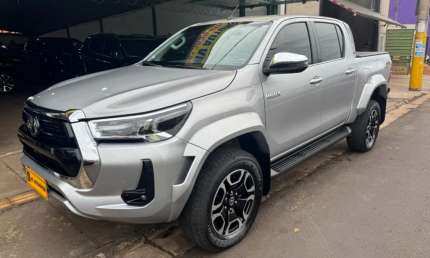 Toyota hilux 2.8 d-4d turbo diesel cd srx plus 4x4 automático