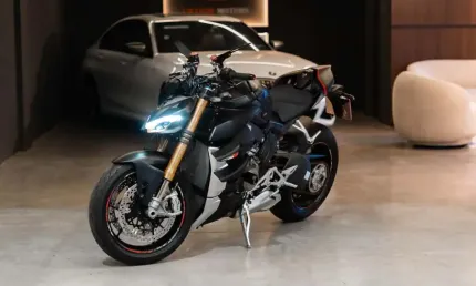 Ducati street fighter v4s 2022