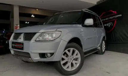 Mitsubishi pajero tr4 flex automático