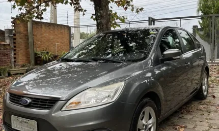 Ford focus glx 2.0 - único dono / com histórico de manutenção