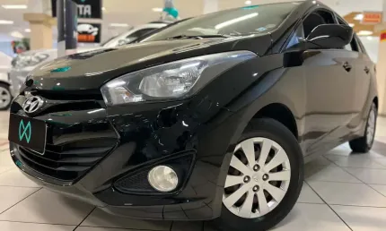 Hyundai hb20s c.plus/c.style 1.6 flex 16v mec.4p  - preta - 2015/2015