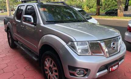 Nissan frontier sl 4x4 2015