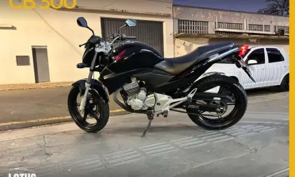 Honda cb 300r 2011