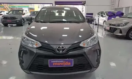Toyota yaris yaris 1.5 xl plus connect cvt