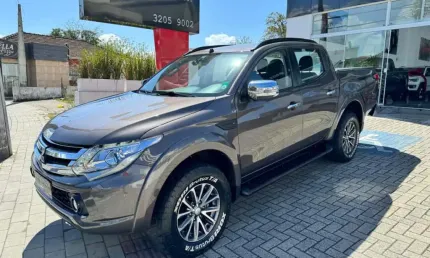 Mitsubishi l200 triton sport hpe-s 2.4 cd dies. aut