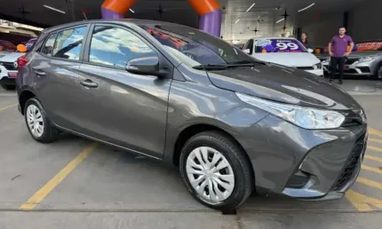 Toyota yaris yaris 1.5 xl plus connect cvt