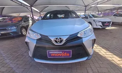 Toyota yaris yaris 1.5 xl plus connect cvt