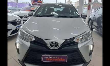 Toyota yaris yaris 1.5 xl plus connect cvt