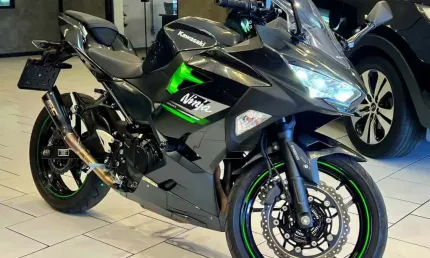 Kawasaki ninja 400 2023