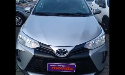 Toyota yaris yaris 1.5 xl plus connect cvt