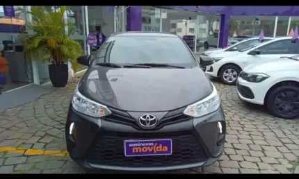 Toyota yaris yaris 1.5 xl plus connect cvt