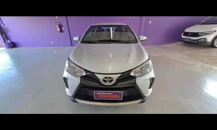 Toyota yaris yaris 1.5 xl plus connect cvt