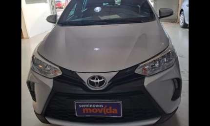 Toyota yaris yaris 1.5 xl plus connect cvt
