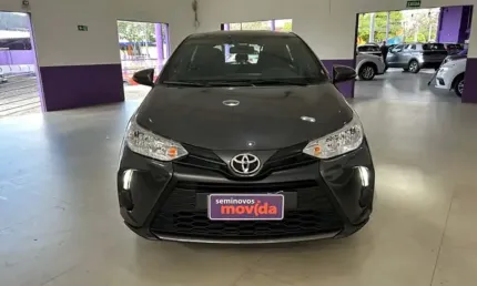 Toyota yaris yaris 1.5 xl plus connect cvt