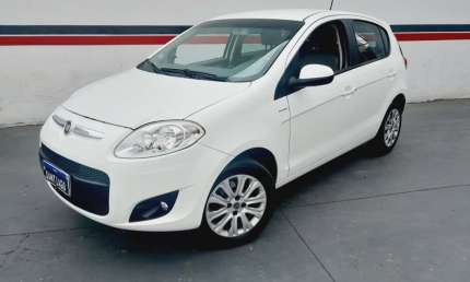 Palio essence dualogic 1.6 flex 16v 5p