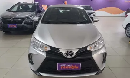 Toyota yaris yaris 1.5 xl plus connect cvt
