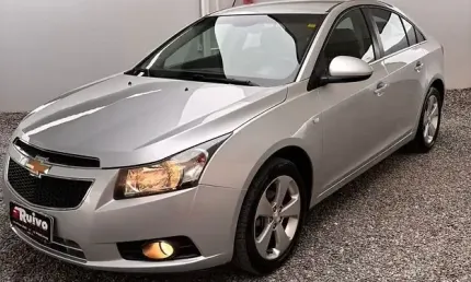 Chevrolet cruze sedan lt 1.8 automático