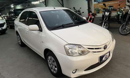 Toyota | etios 1.5  sedan xs
