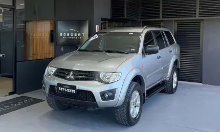 Mitsubishi pajero dakar diesel 3.2 2015