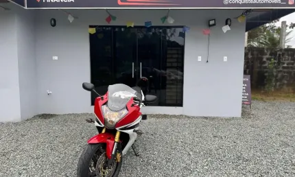 Honda cbr 600f carenada ano 2013