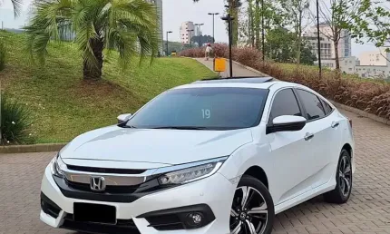 Ea - honda civic 1.5 touring sedan turbo 16v 4p - 2019 (ipva pago e revisões na concessionária)