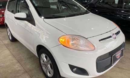 Fiat palio 1.4 attractive manual 2013