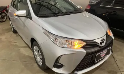 Toyota yaris hatch 1.5 xl automático 2024