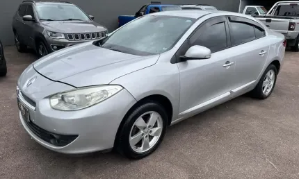 Renault fluence 2.0 dynamique 16v flex 4p automatico 2013