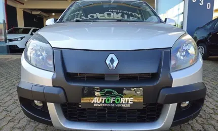 Renault sandero stepway 1.6 automatico - prata - 2013/2014