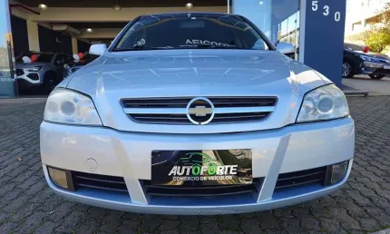 Chevrolet astra hb 4p advantage - prata - 2009/2010