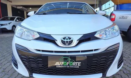 Toyota yaris xl plus connect 1.5  - branca - 2021/2022