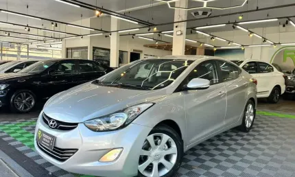 Hyundai elantra gls 2012