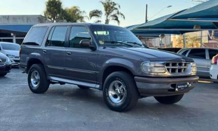 Ford explorer 4.0 v6 24v xlt automático