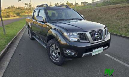 Nissan frontier 2.5 sv attack 4x4 cd turbo eletronic diesel 4p automático
