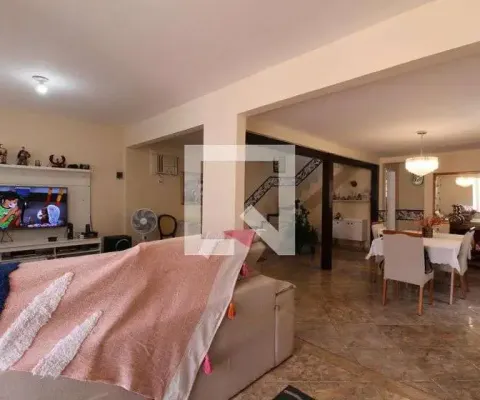 Casa / sobrado em condomínio para venda - vargem pequena, 4 quartos,  550 m² - rio de janeiro